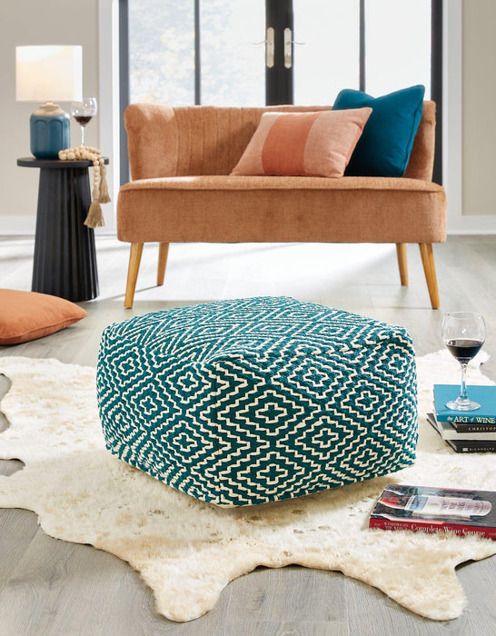 Brynnsen Pouf - Home Discount Furniture - NJ-linden