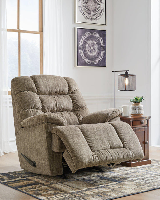 Bridgtrail Recliner - Home Discount Furniture - NJ-linden