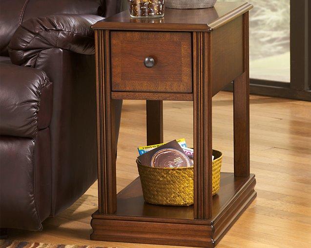 Breegin Chairside End Table - Home Discount Furniture - NJ-linden