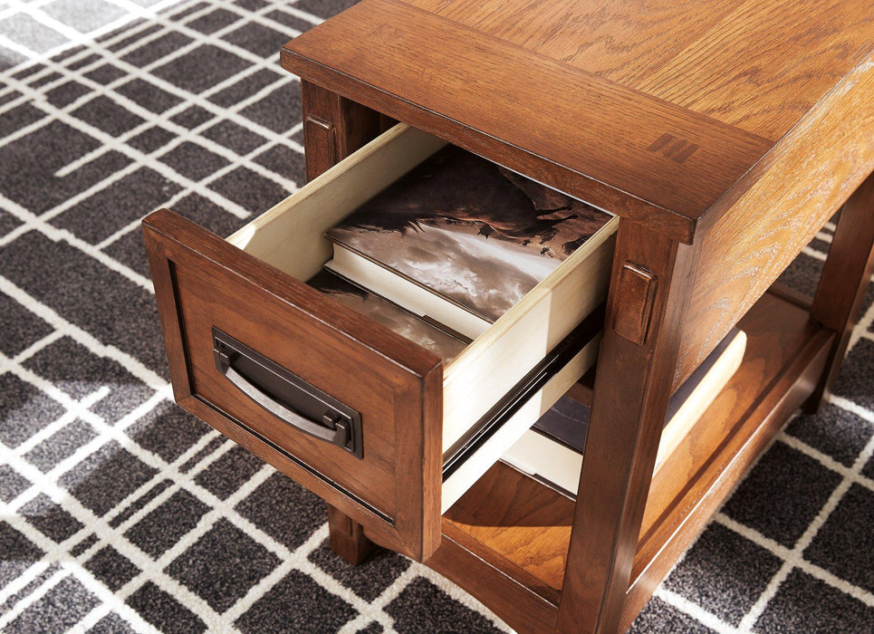 Breegin Chairside End Table - Home Discount Furniture - NJ-linden