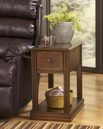 Breegin Chairside End Table - Home Discount Furniture - NJ-linden